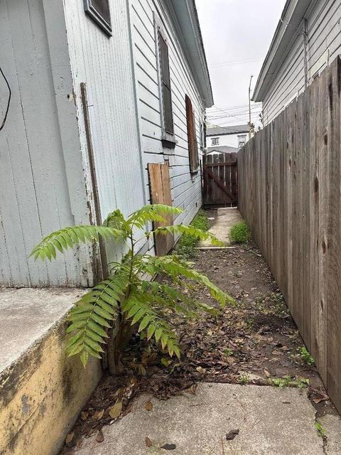 Tiny photo for 417 E Saint James Street, SAN JOSE, CA 95112 (MLS # ML82028229)