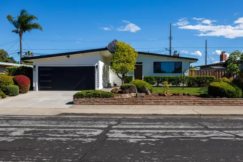 2006 Stanley Avenue, Santa Clara, CA 95050 - #: ML82042759