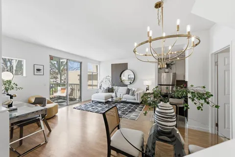 101 Blossom Circle Unit 2C, San Mateo, CA 94403 - #: ML82040386