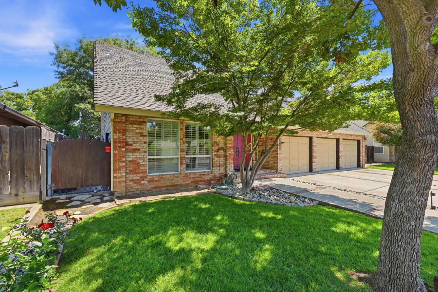 3712 Drakeshire Drive