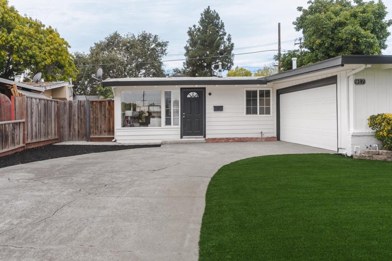917 Blazingwood Drive