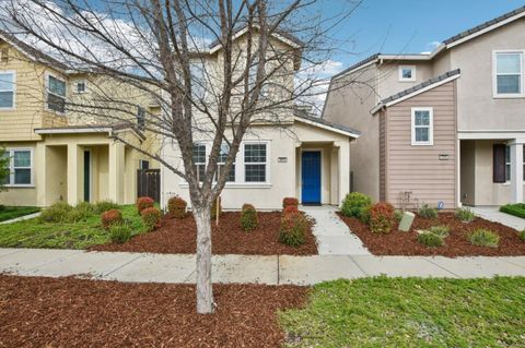 Photo of 2543 Judith Resnik Avenue, SACRAMENTO, CA 95834 (MLS # ML82030555)