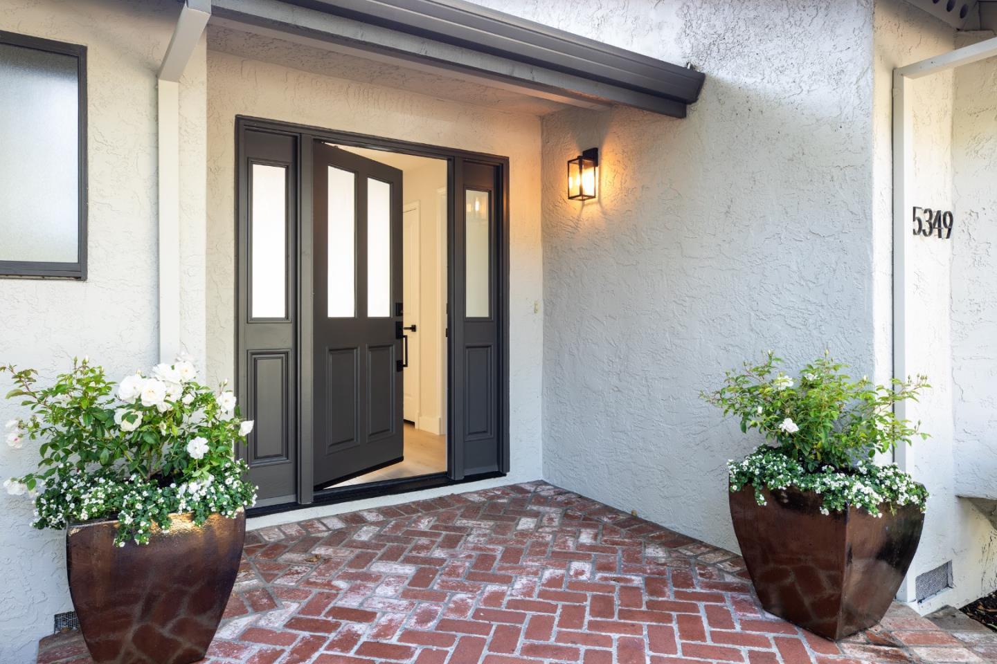 5349 Beechwood Lane