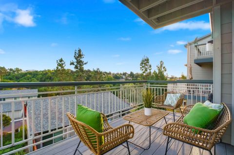 Photo of 25067 Oakridge Court, HAYWARD, CA 94541 (MLS # ML82030589)