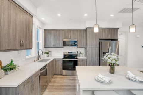 Tiny photo for 549 Yale Way, SAN JOSE, CA 95117 (MLS # ML82032285)