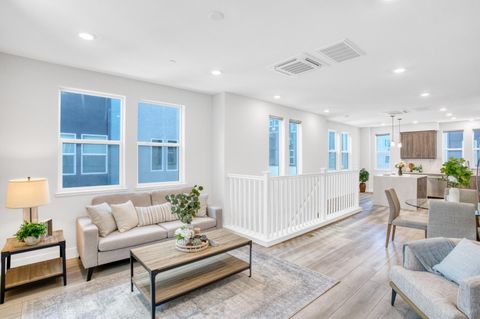 Tiny photo for 549 Yale Way, SAN JOSE, CA 95117 (MLS # ML82032285)