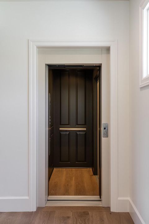 Tiny photo for 160 Waverley Street, PALO ALTO, CA 94301 (MLS # ML82021690)