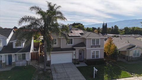Tiny photo for 160 Trimble Court, GILROY, CA 95020 (MLS # ML82022591)