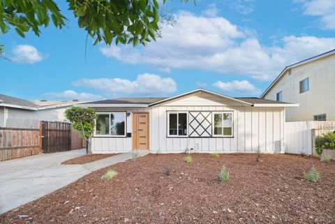 Photo of 2398 Arden Way, SAN JOSE, CA 95122 (MLS # ML82044749)