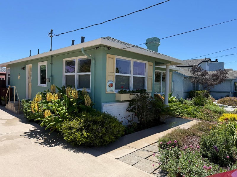 4430 Portola Drive