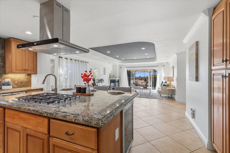 3562 Oakleaf