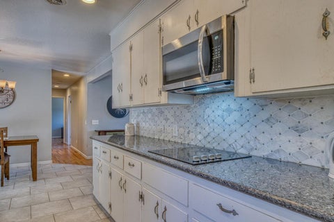 Tiny photo for 665 Paradise Road #B, SALINAS, CA 93907 (MLS # ML82058700)