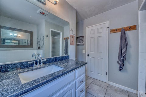 Tiny photo for 665 Paradise Road #B, SALINAS, CA 93907 (MLS # ML82058700)
