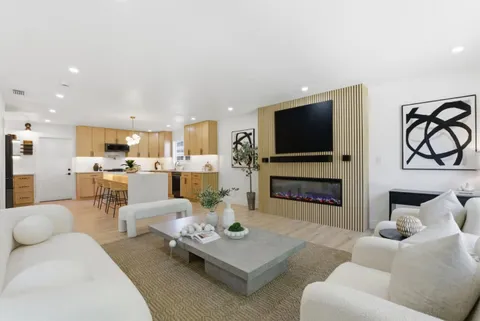 MLS: ML82050408