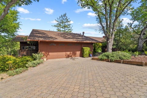 Photo of 713 Bicknell Road, LOS GATOS, CA 95030 (MLS # ML82000034)