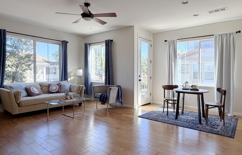 40242 Legend Rose Terrace