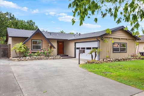 Photo of 1529 Cameo Drive, SAN JOSE, CA 95129 (MLS # ML82040742)