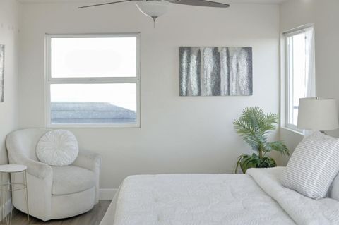 Tiny photo for 722 Gleneagle Avenue, Hayward, CA 94544 (MLS # ML82037215)