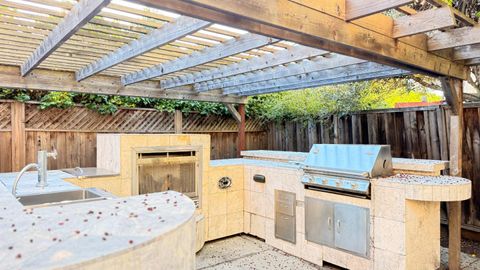 Tiny photo for 722 Gleneagle Avenue, Hayward, CA 94544 (MLS # ML82037215)