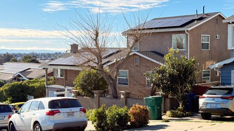 Tiny photo for 722 Gleneagle Avenue, Hayward, CA 94544 (MLS # ML82037215)