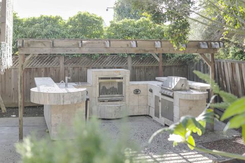 Tiny photo for 722 Gleneagle Avenue, Hayward, CA 94544 (MLS # ML82037215)