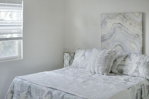 Tiny photo for 722 Gleneagle Avenue, Hayward, CA 94544 (MLS # ML82037215)