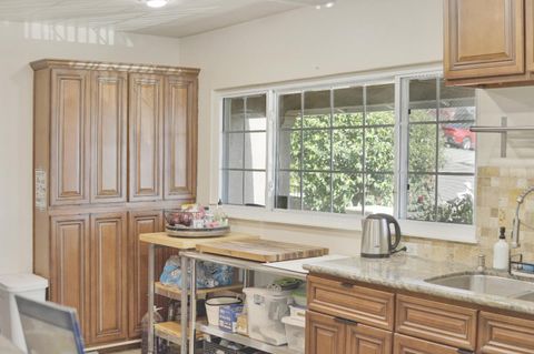 Tiny photo for 722 Gleneagle Avenue, Hayward, CA 94544 (MLS # ML82037215)