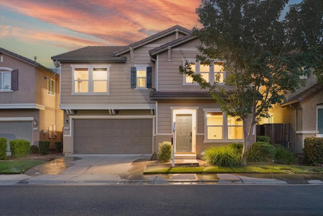 5272 Glimmer Way, SACRAMENTO