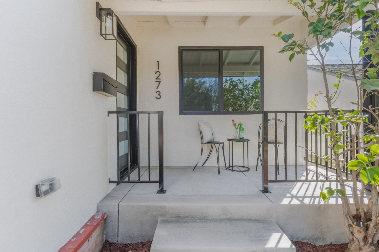 1273 North San Pedro Street