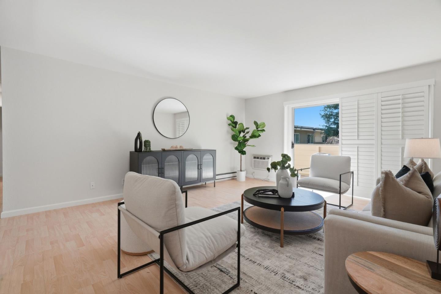 1031 Crestview Drive 305