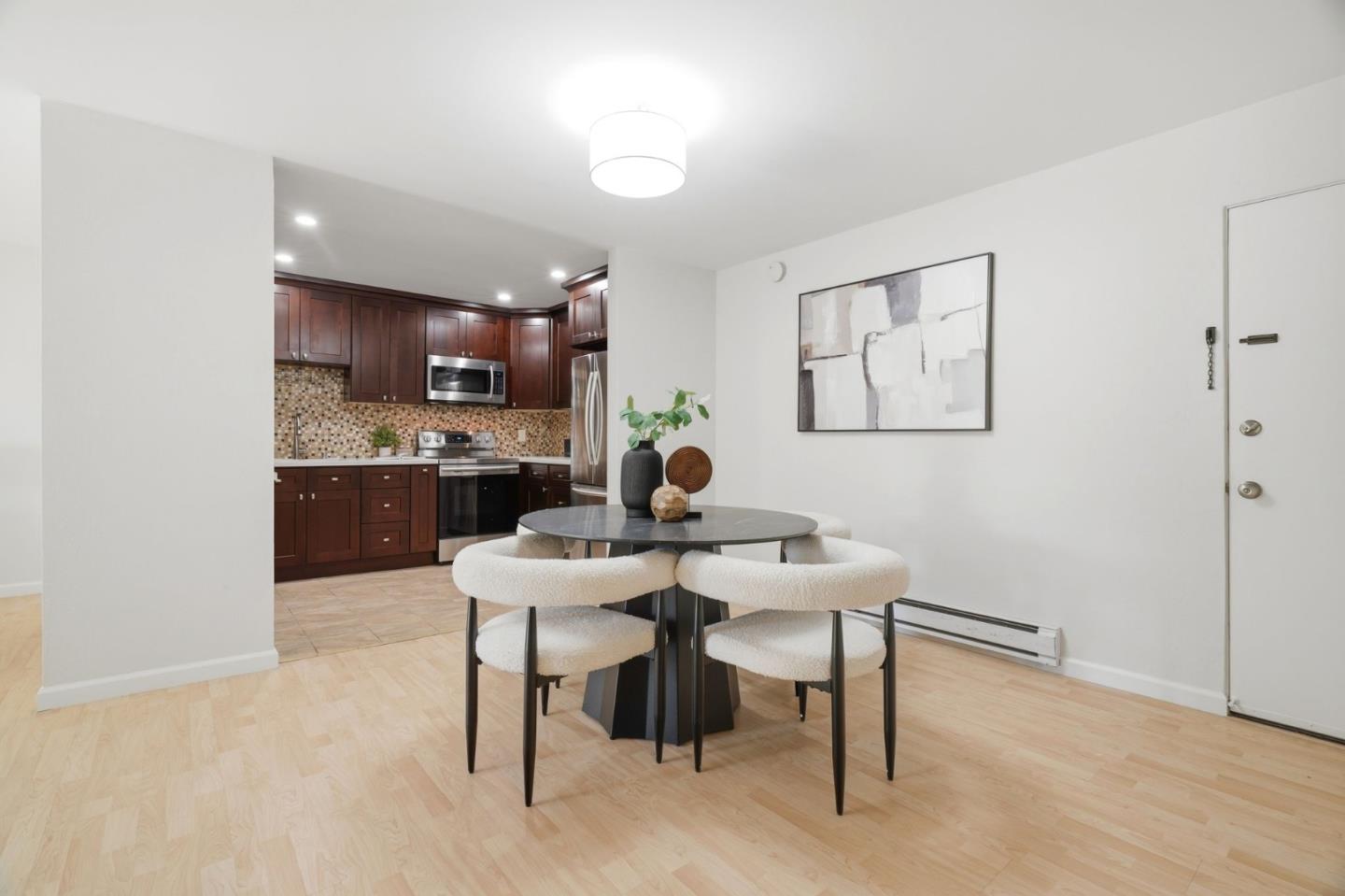 1031 Crestview Drive 305