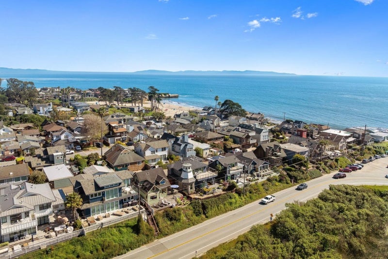 2974 East Cliff Drive
