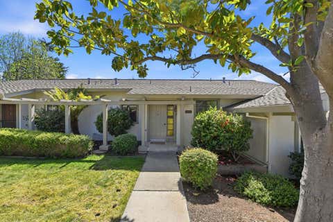 Photo of 5555 Cribari Circle, SAN JOSE, CA 95135 (MLS # ML82045973)