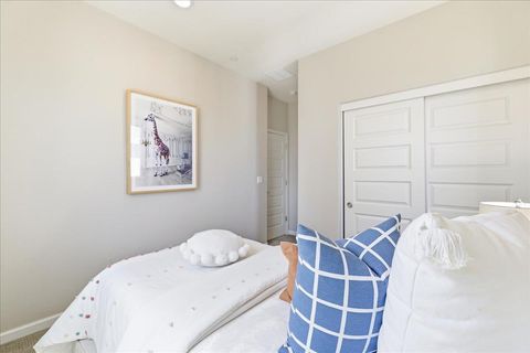 Tiny photo for 2976 San Jose Vineyard Place #1, San Jose, CA 95136 (MLS # ML82049499)