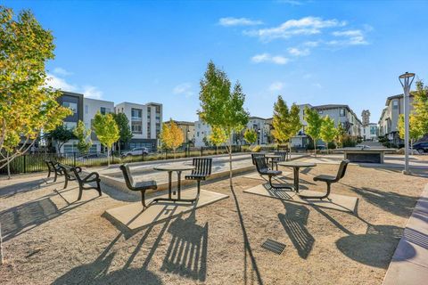 Tiny photo for 2976 San Jose Vineyard Place #1, San Jose, CA 95136 (MLS # ML82049499)