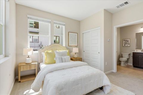 Tiny photo for 2976 San Jose Vineyard Place #1, San Jose, CA 95136 (MLS # ML82049499)