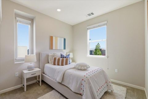 Tiny photo for 2976 San Jose Vineyard Place #1, San Jose, CA 95136 (MLS # ML82049499)