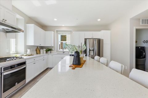 Tiny photo for 2976 San Jose Vineyard Place #1, San Jose, CA 95136 (MLS # ML82049499)