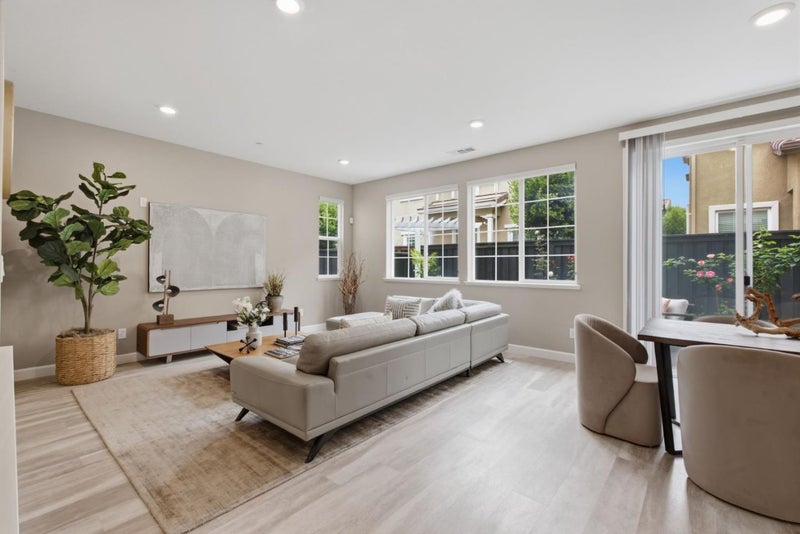 1429 Poppy Lane