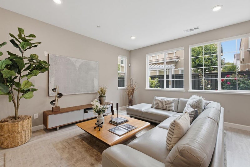 1429 Poppy Lane
