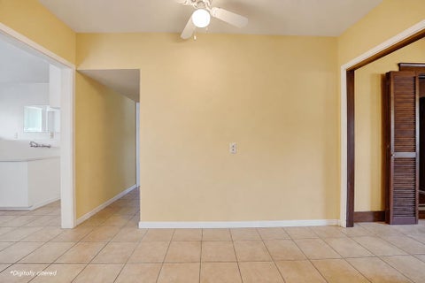 Tiny photo for 911 King Street, SANTA CRUZ, CA 95060 (MLS # ML82055145)