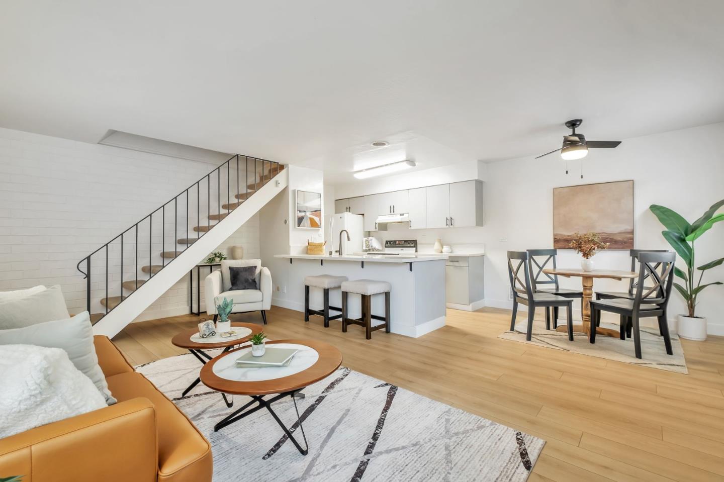 2224 Peacock Place 3