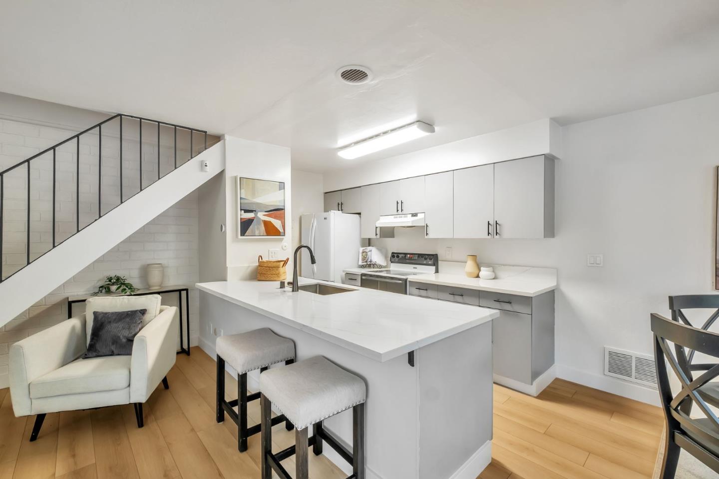 2224 Peacock Place 3