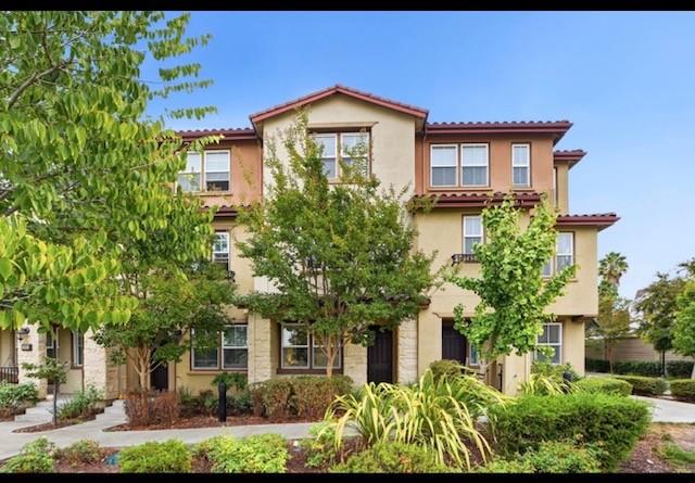 2893 Predio Terrace