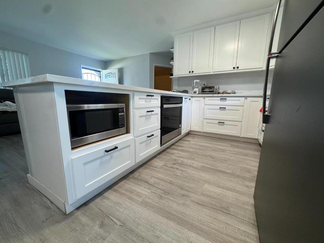 750 El Camino Paraiso