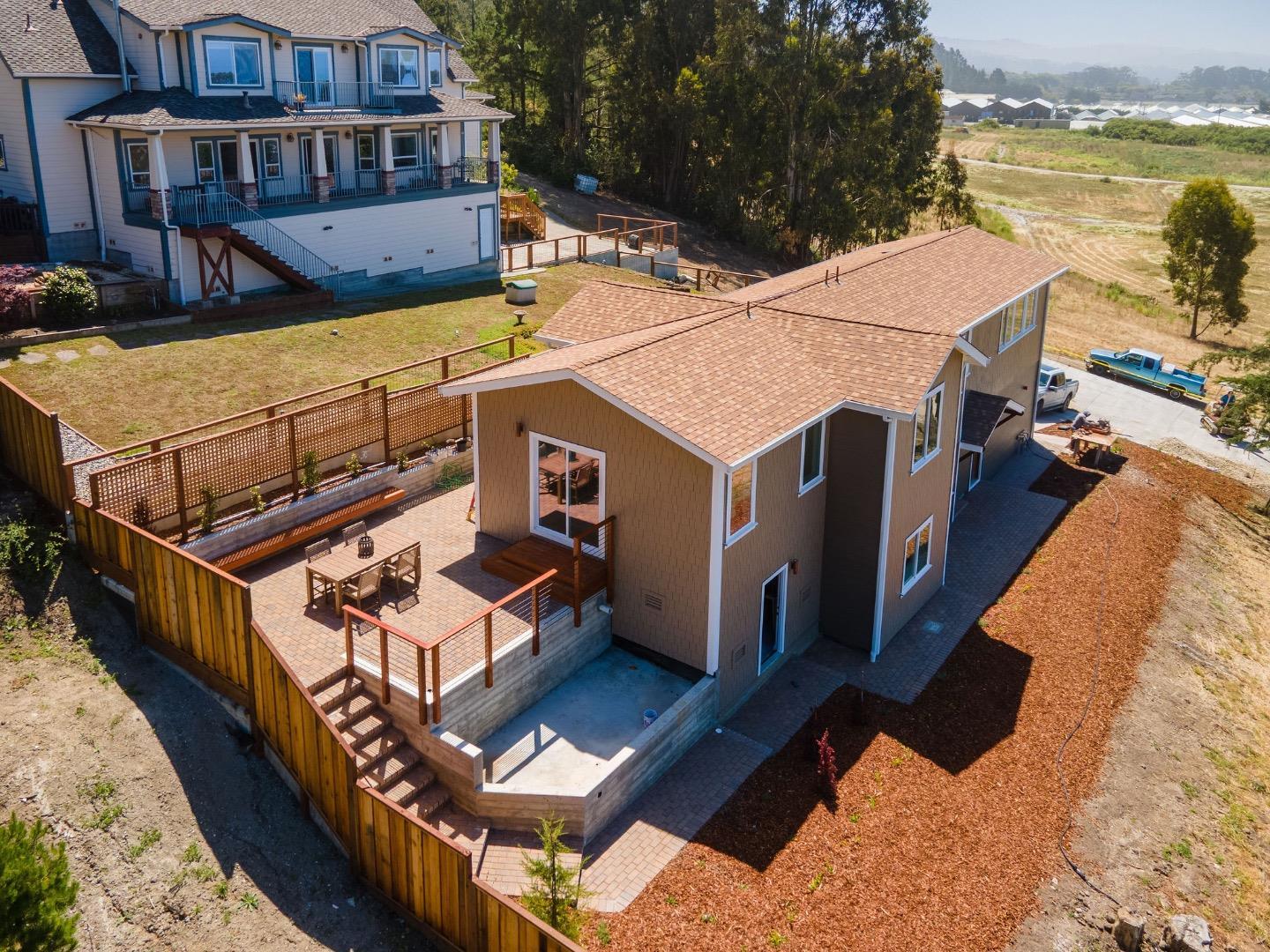 599 Alto Avenue