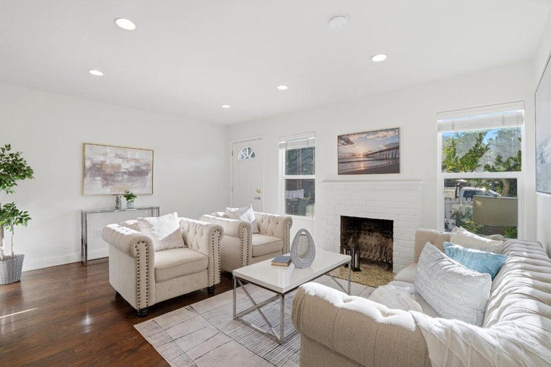 1030 Bradley Way