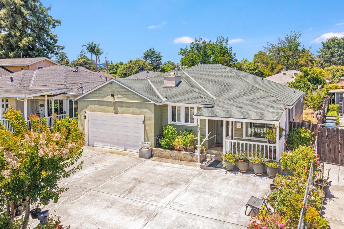 123 Gardenia Way