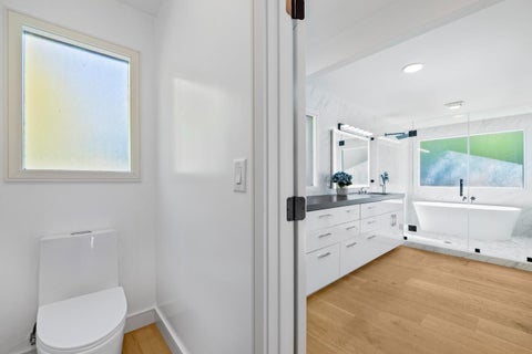 Tiny photo for 11234 Sun Valley Drive, OAKLAND, CA 94605 (MLS # ML82062894)