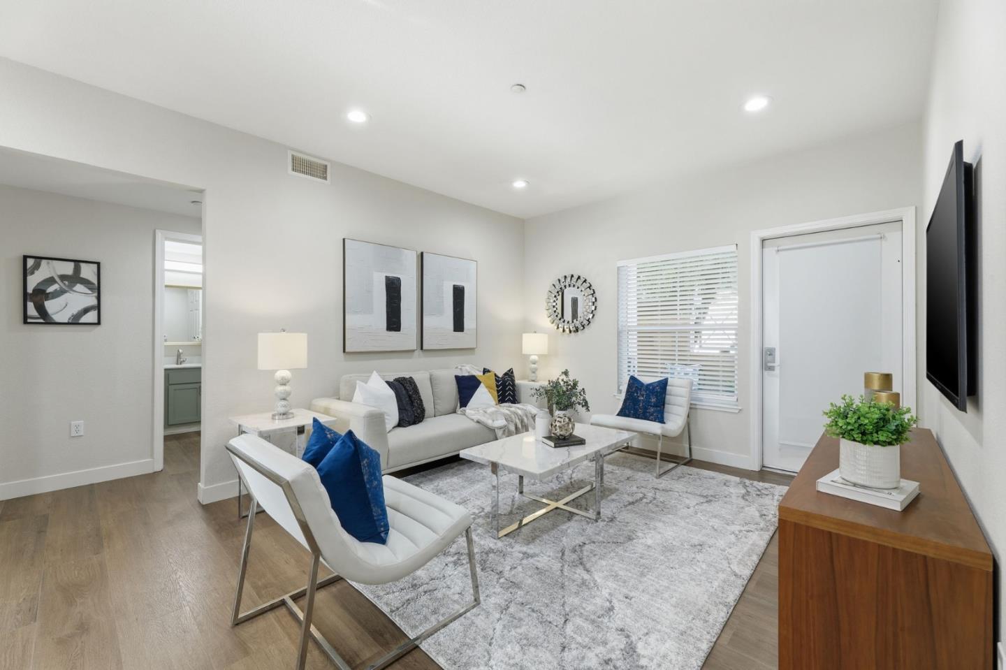 2177 Alum Rock Avenue 111